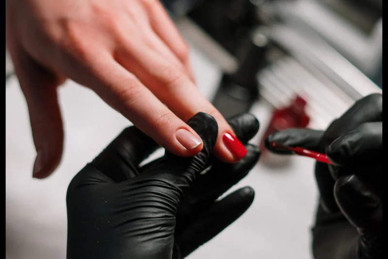 Renfort gainage sur ongles naturels